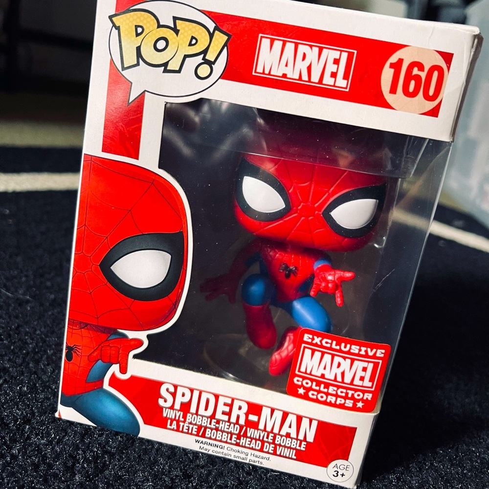 Funko Pop Spider-man #160 Marvel Collector Corps Exclusive